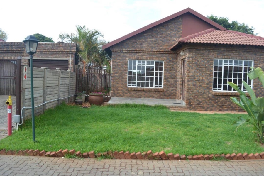 2 Bedroom Property for Sale in Theresa Park Gauteng