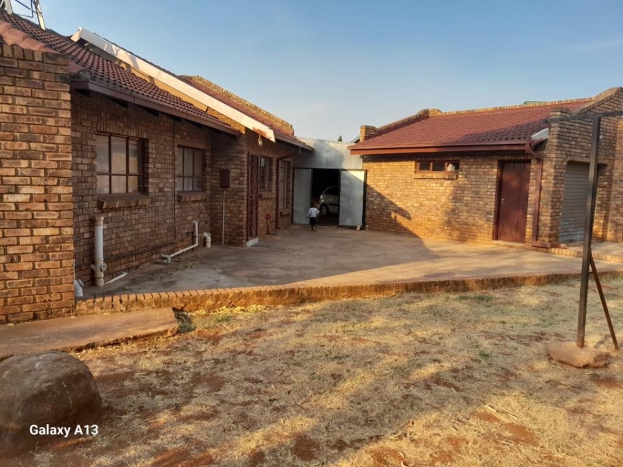 4 Bedroom Property for Sale in The Orchards Gauteng