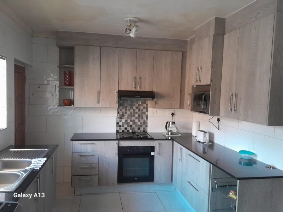 4 Bedroom Property for Sale in The Orchards Gauteng