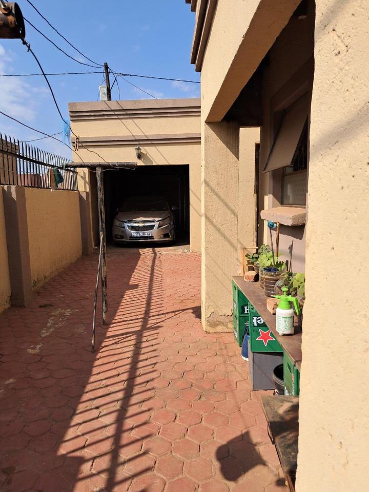 3 Bedroom Property for Sale in Soshanguve Gauteng