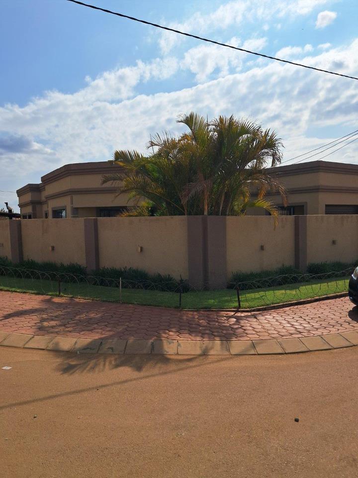 3 Bedroom Property for Sale in Soshanguve Gauteng