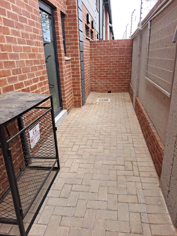 To Let 3 Bedroom Property for Rent in Karenpark Gauteng