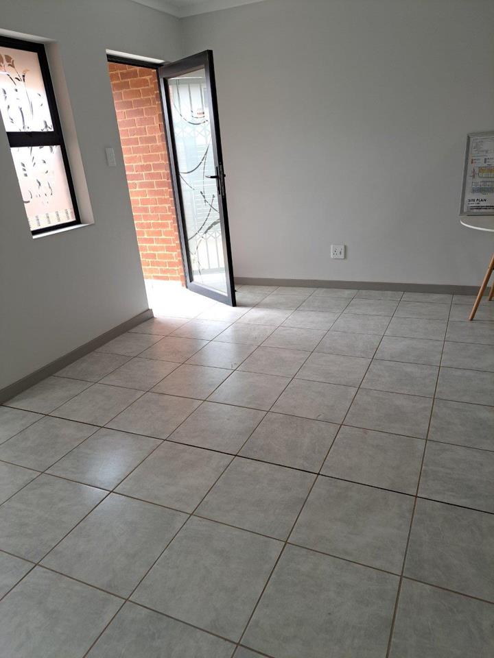 To Let 3 Bedroom Property for Rent in Karenpark Gauteng