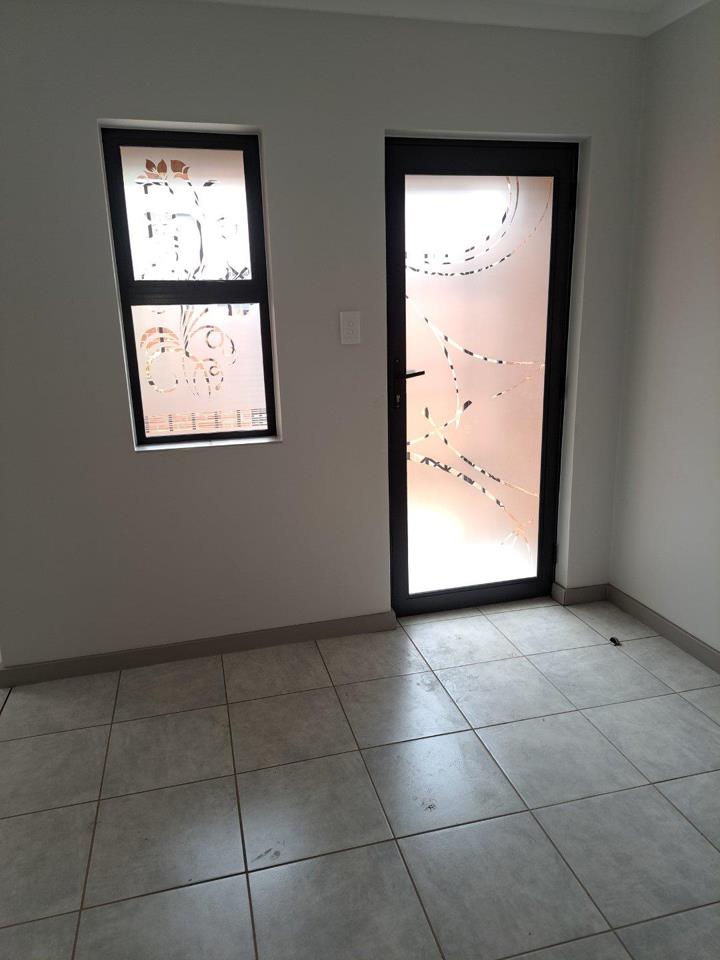 To Let 3 Bedroom Property for Rent in Karenpark Gauteng