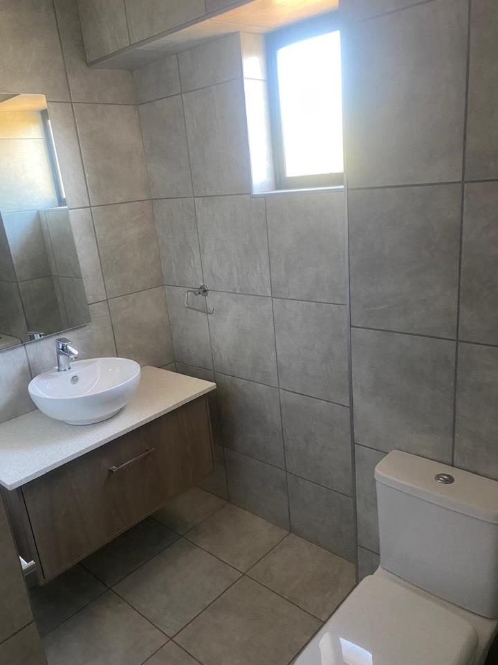 To Let 3 Bedroom Property for Rent in Karenpark Gauteng