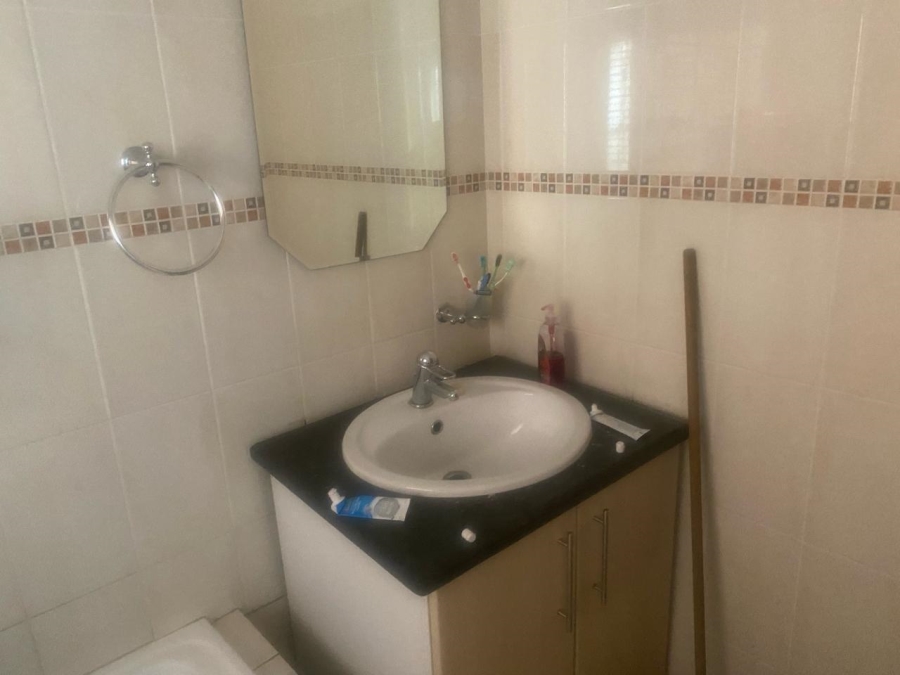 To Let 4 Bedroom Property for Rent in Atteridgeville Gauteng