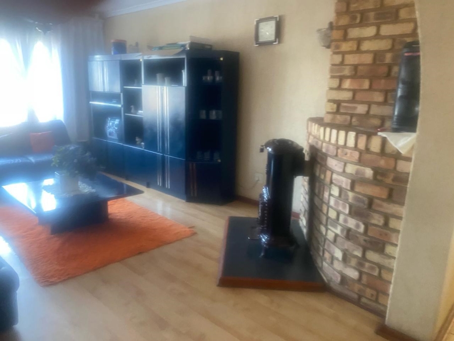 To Let 4 Bedroom Property for Rent in Atteridgeville Gauteng