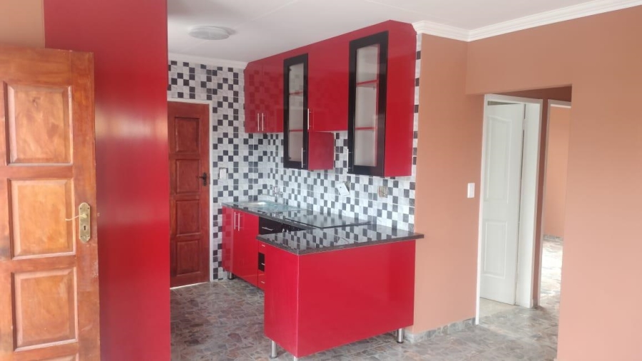 3 Bedroom Property for Sale in Rosslyn Gauteng