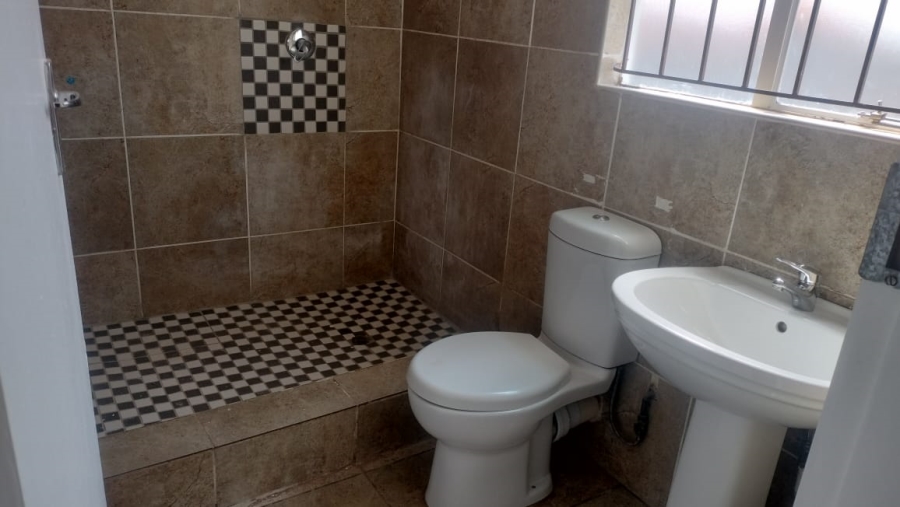 3 Bedroom Property for Sale in Rosslyn Gauteng