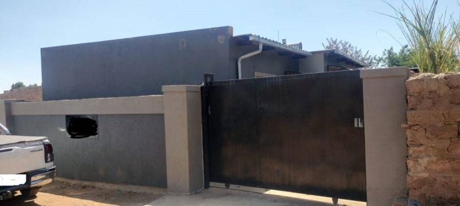 9 Bedroom Property for Sale in Mabopane Gauteng