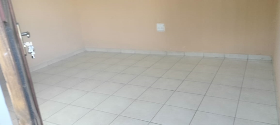 9 Bedroom Property for Sale in Mabopane Gauteng