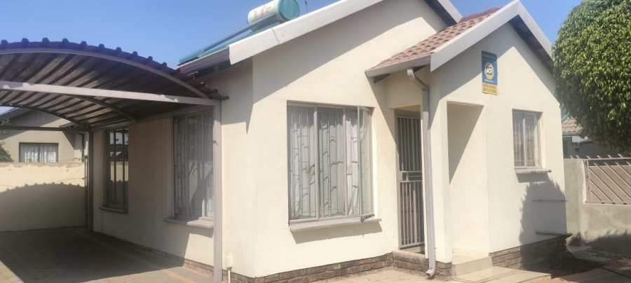 2 Bedroom Property for Sale in Soshanguve VV Gauteng