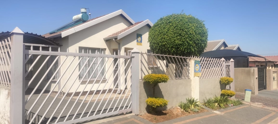 2 Bedroom Property for Sale in Soshanguve VV Gauteng