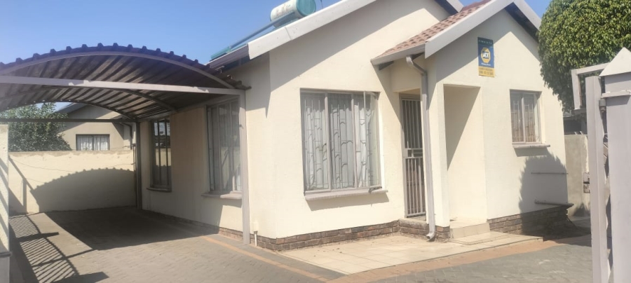 2 Bedroom Property for Sale in Soshanguve VV Gauteng