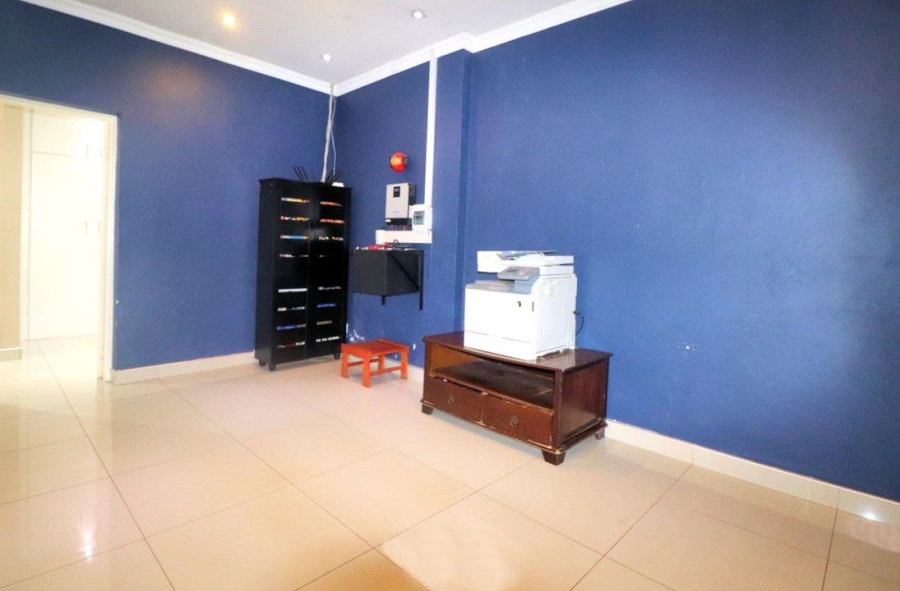 4 Bedroom Property for Sale in Lenasia Gauteng