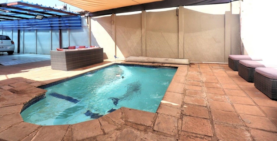 4 Bedroom Property for Sale in Lenasia Gauteng