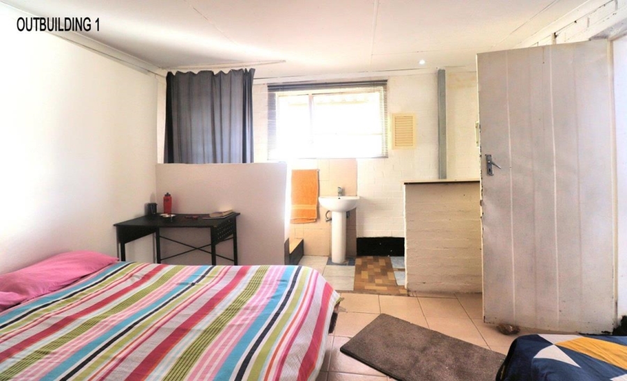 2 Bedroom Property for Sale in Lenasia South Gauteng