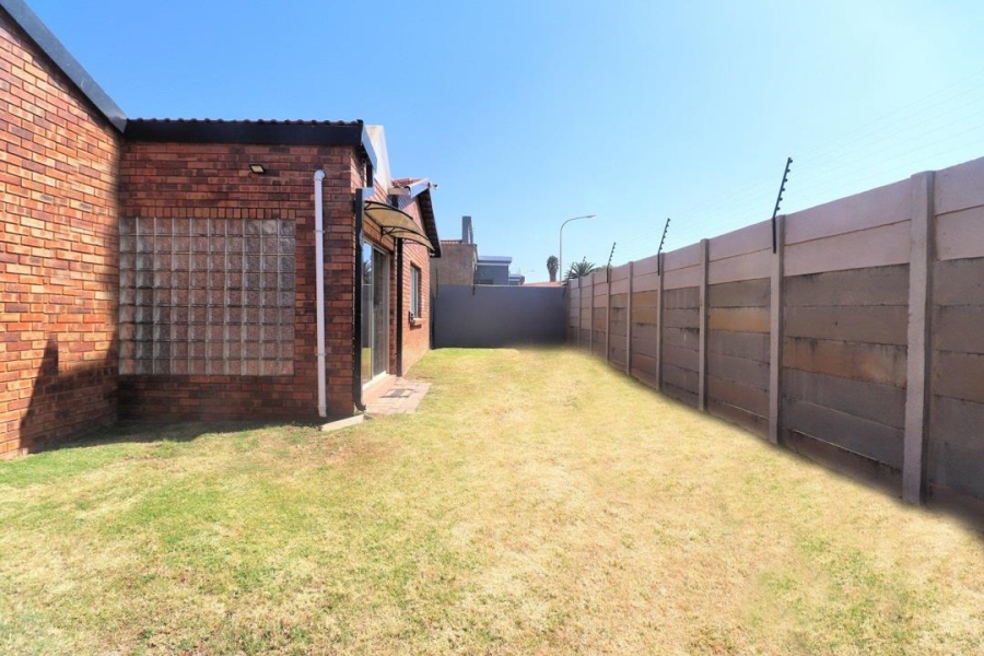 4 Bedroom Property for Sale in Lenasia South Gauteng