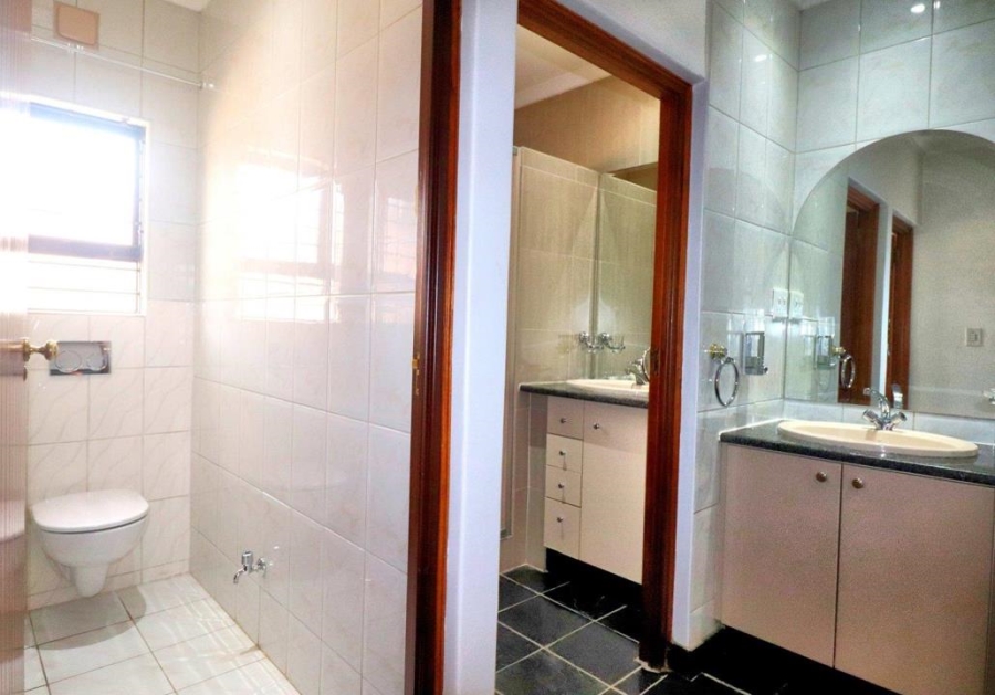 4 Bedroom Property for Sale in Lenasia Ext 5 Gauteng