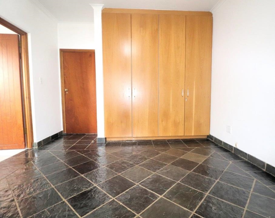 4 Bedroom Property for Sale in Lenasia Ext 5 Gauteng