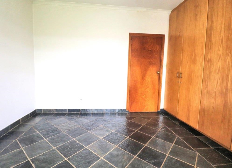 4 Bedroom Property for Sale in Lenasia Ext 5 Gauteng