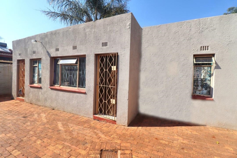 3 Bedroom Property for Sale in Lenasia Ext 5 Gauteng