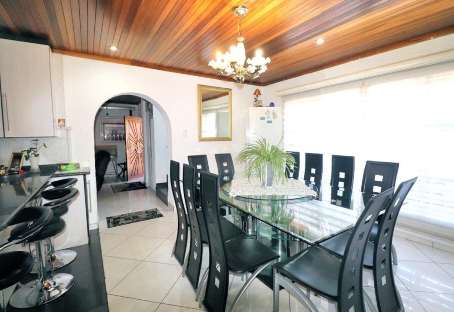 4 Bedroom Property for Sale in Lenasia Ext 5 Gauteng