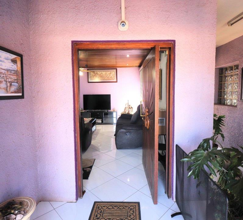 4 Bedroom Property for Sale in Lenasia Ext 5 Gauteng