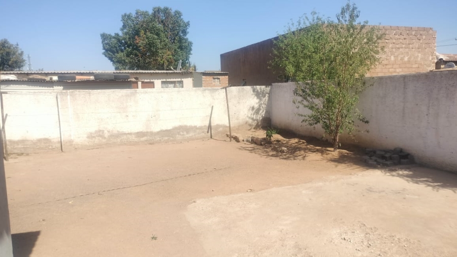 2 Bedroom Property for Sale in Soshanguve R Gauteng