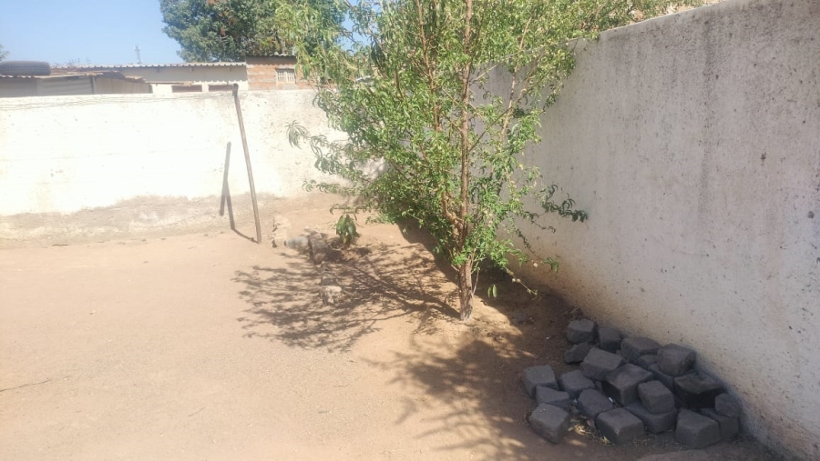 2 Bedroom Property for Sale in Soshanguve R Gauteng