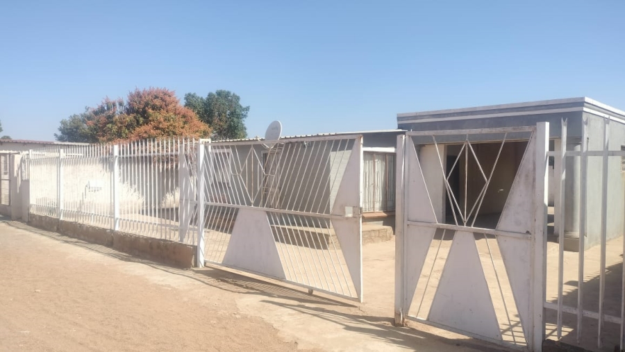 2 Bedroom Property for Sale in Soshanguve R Gauteng