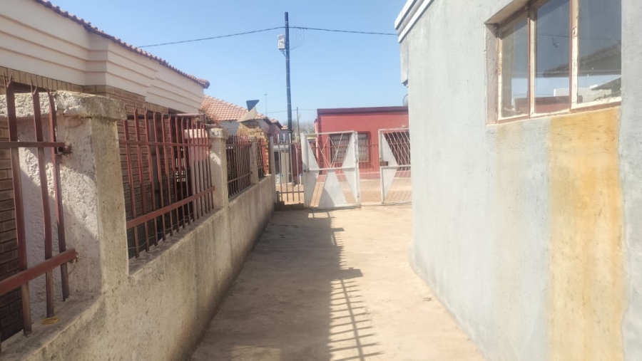 2 Bedroom Property for Sale in Soshanguve R Gauteng