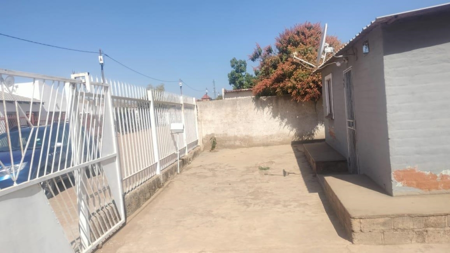 2 Bedroom Property for Sale in Soshanguve R Gauteng