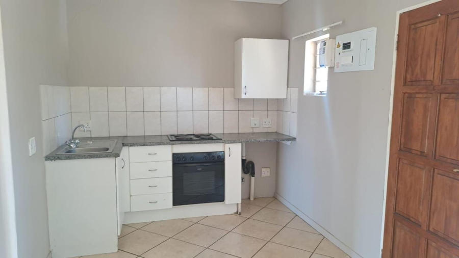 2 Bedroom Property for Sale in Greenhills Gauteng