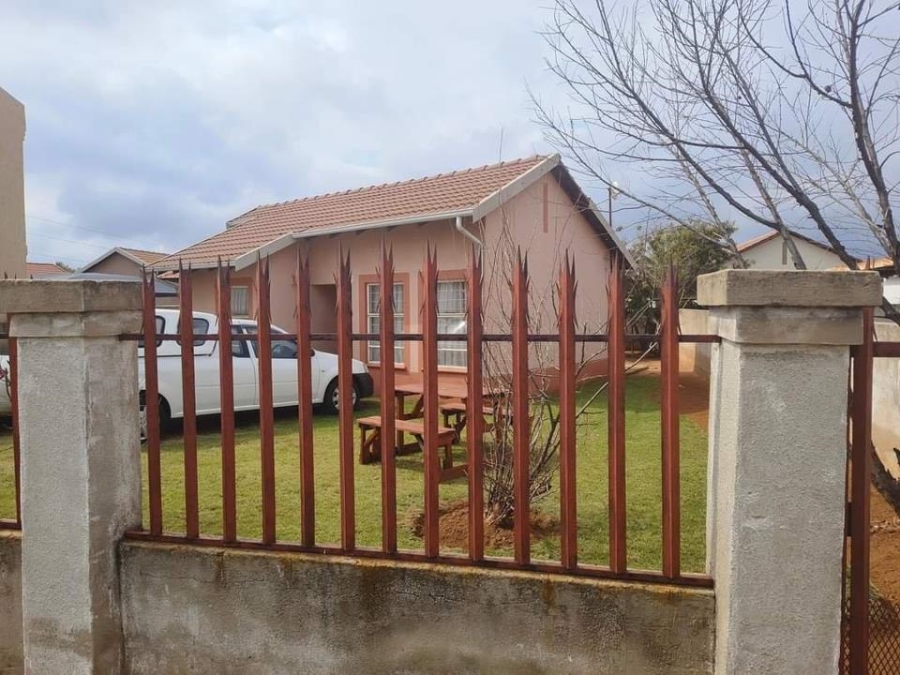 2 Bedroom Property for Sale in Randfontein Central Gauteng