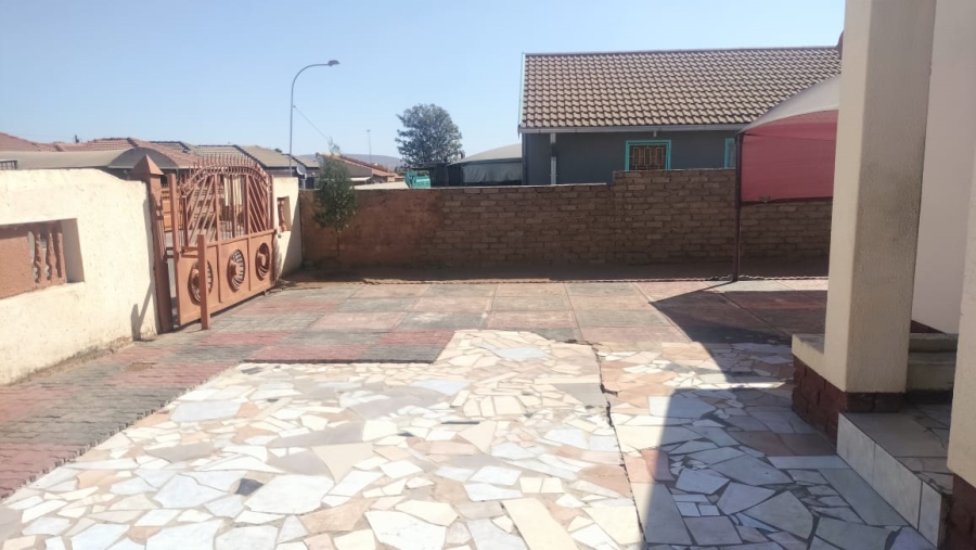 2 Bedroom Property for Sale in Mabopane Unit X Gauteng