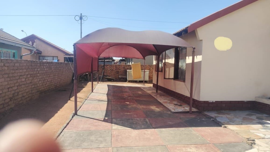 2 Bedroom Property for Sale in Mabopane Unit X Gauteng