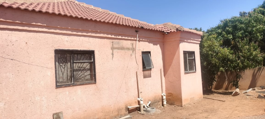 2 Bedroom Property for Sale in Mabopane Gauteng