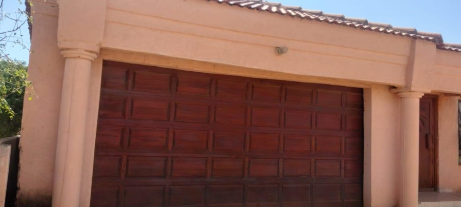 2 Bedroom Property for Sale in Mabopane Gauteng