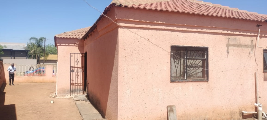 2 Bedroom Property for Sale in Mabopane Gauteng