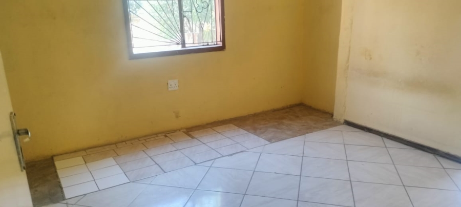 2 Bedroom Property for Sale in Mabopane Gauteng