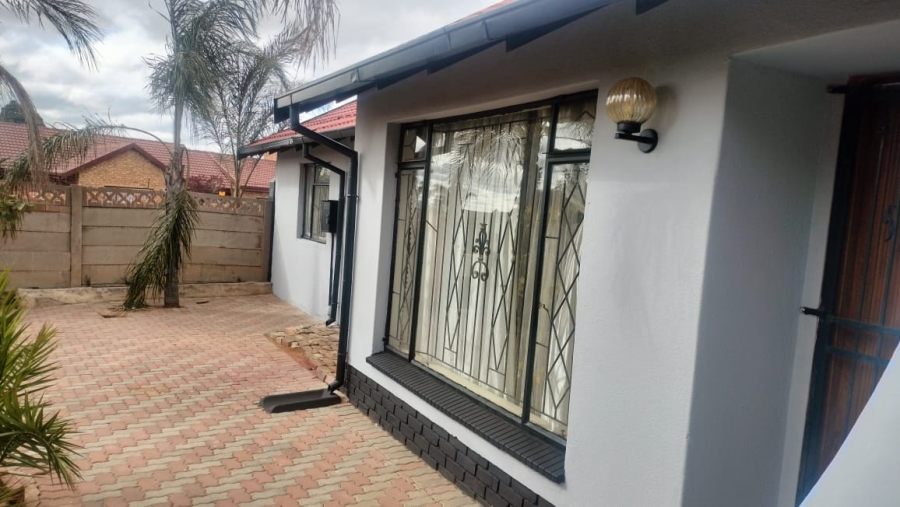 3 Bedroom Property for Sale in Soshanguve BB Gauteng