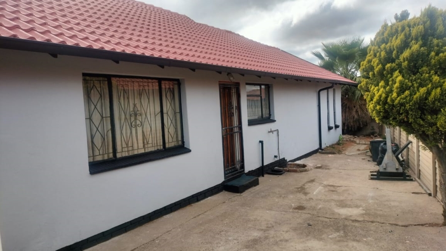 3 Bedroom Property for Sale in Soshanguve BB Gauteng