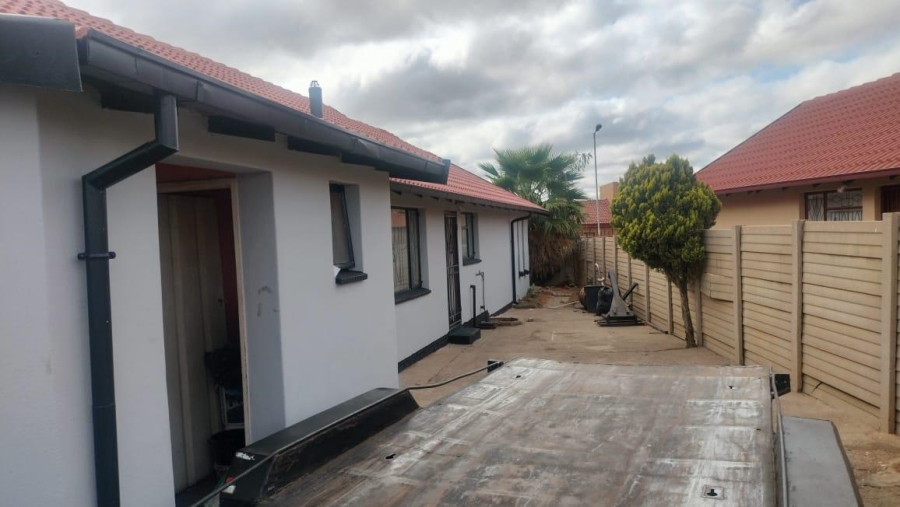 3 Bedroom Property for Sale in Soshanguve BB Gauteng