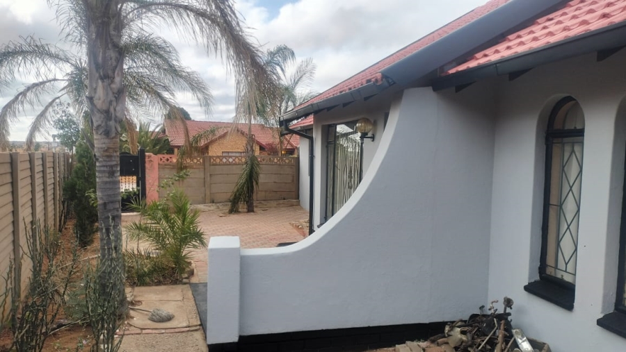 3 Bedroom Property for Sale in Soshanguve BB Gauteng