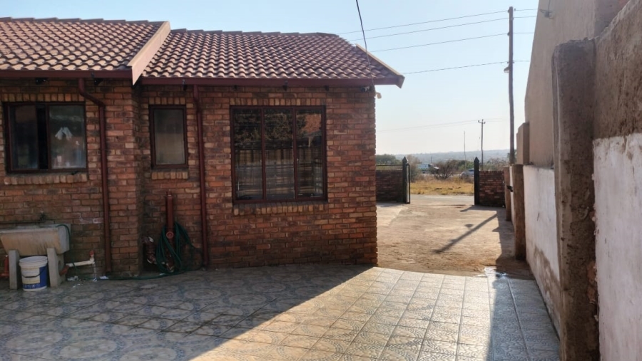 3 Bedroom Property for Sale in Mabopane Gauteng