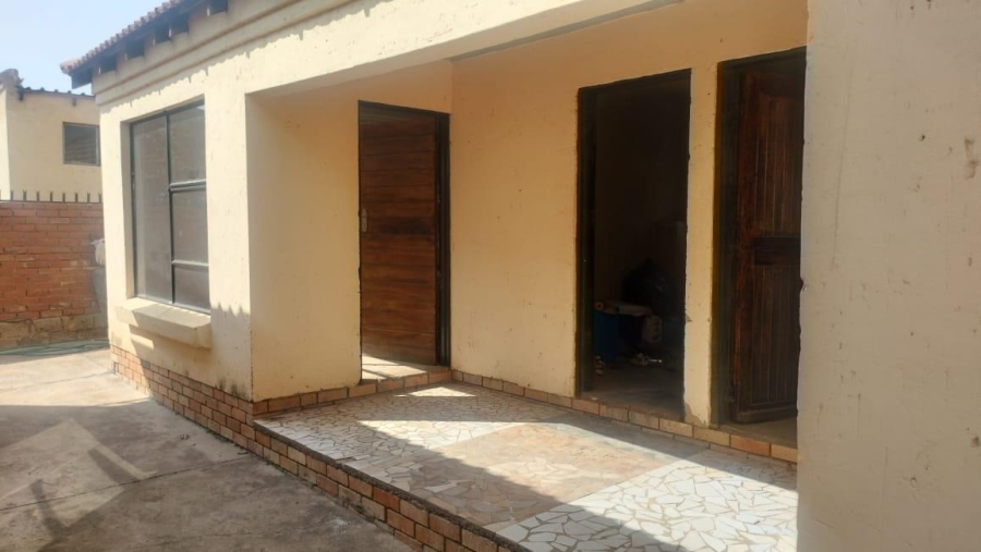 3 Bedroom Property for Sale in Soshanguve KK Gauteng