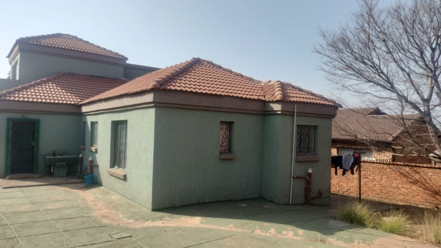 4 Bedroom Property for Sale in Danville Gauteng