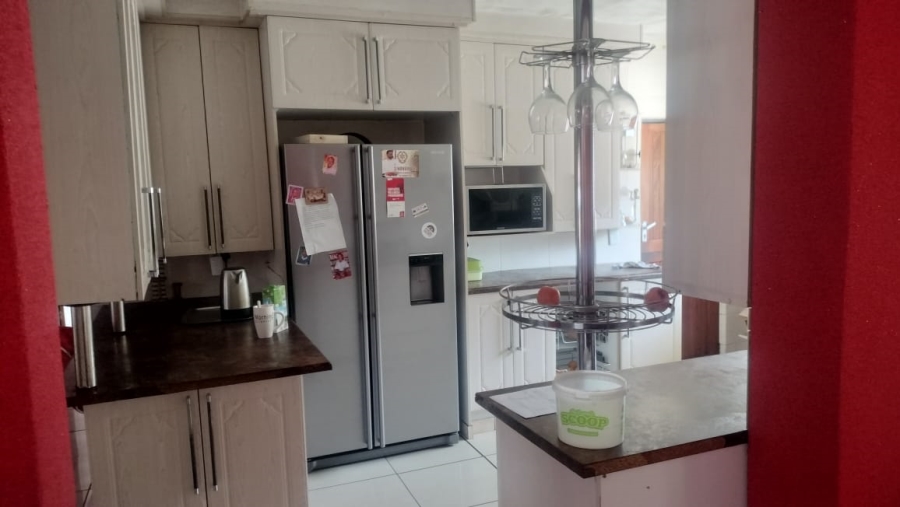 4 Bedroom Property for Sale in Danville Gauteng