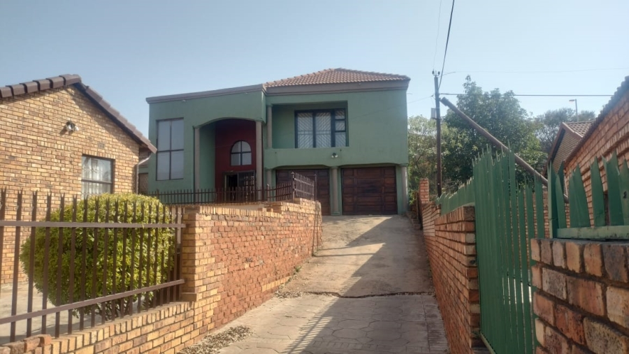 4 Bedroom Property for Sale in Danville Gauteng